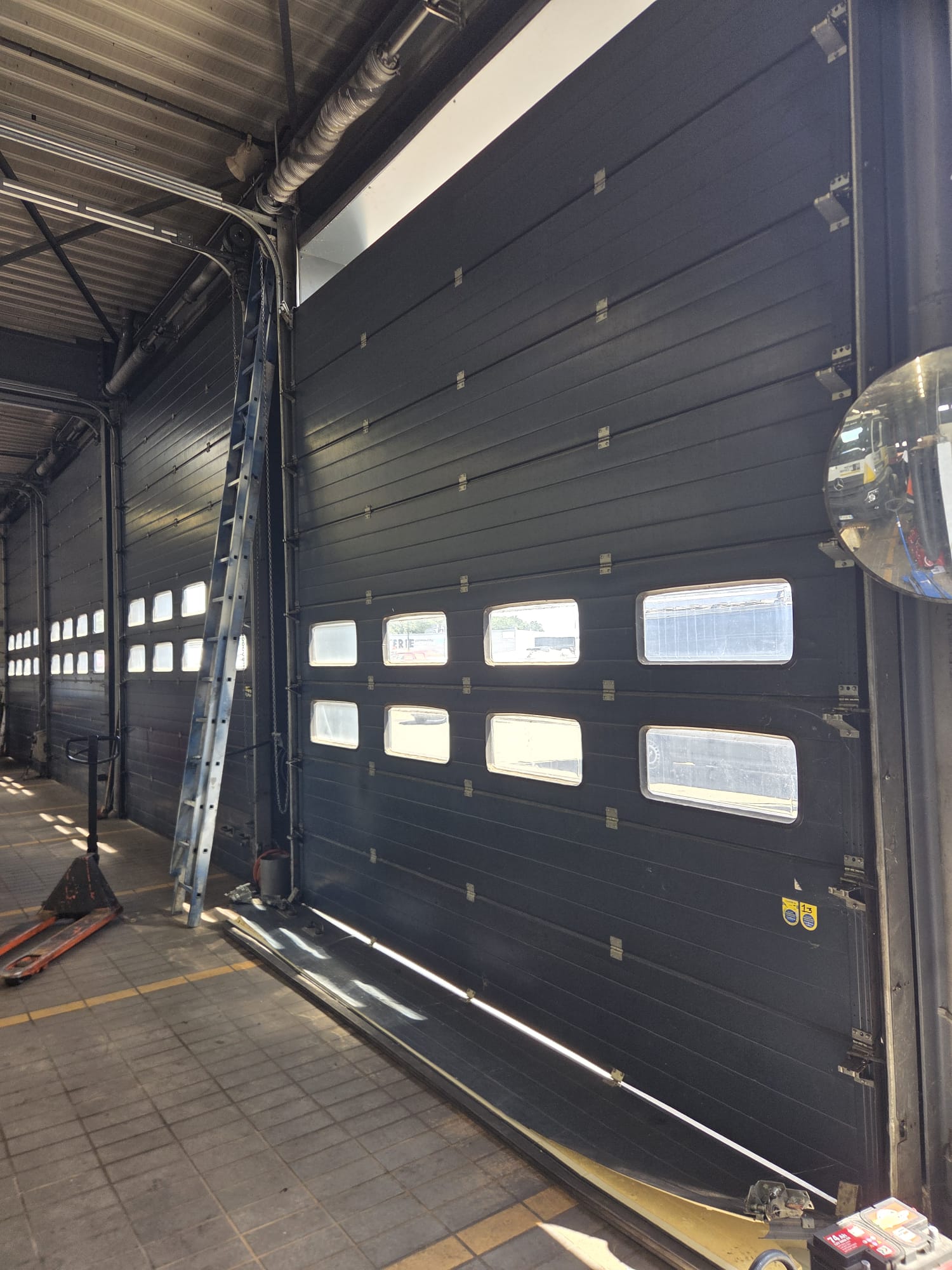 Portes sectionnelles : réalisation GFA 4
